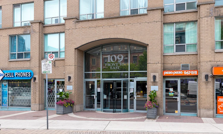 528-109 Front Street E