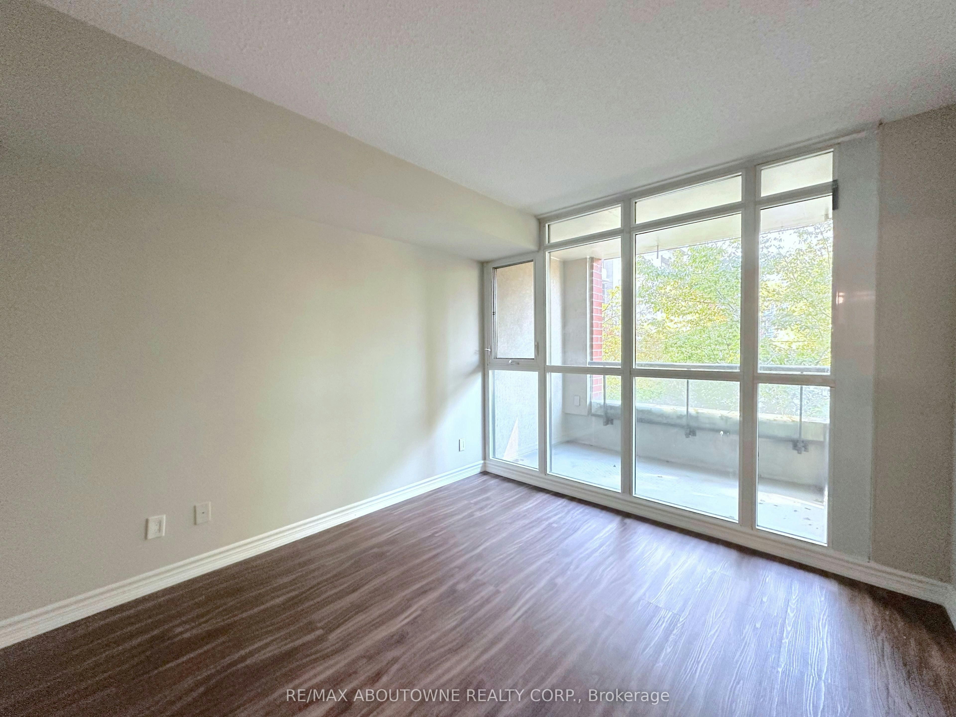 222-45 Lisgar Street, Toronto, ON, M6J 0B8 - 12