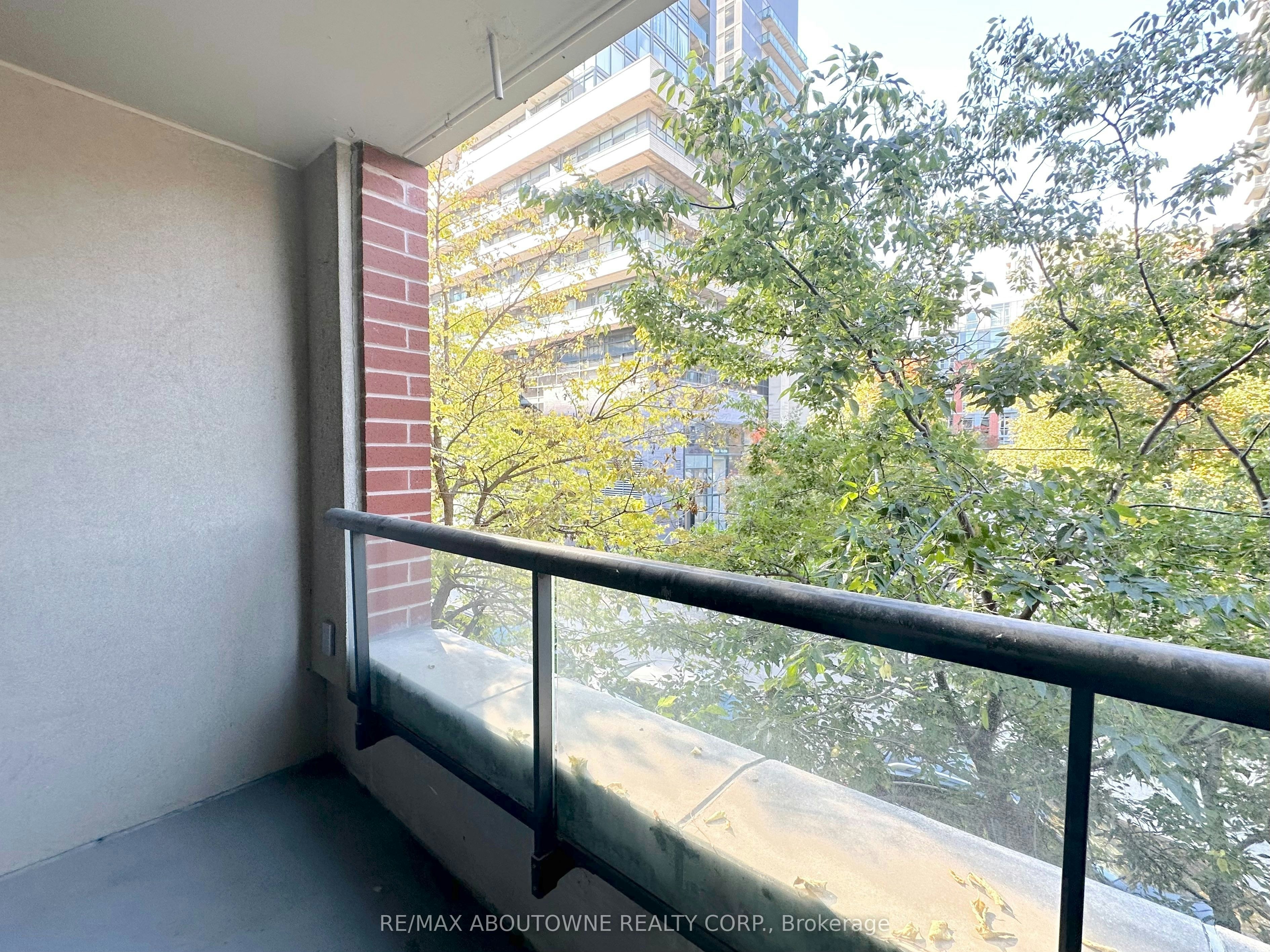 222-45 Lisgar Street, Toronto, ON, M6J 0B8 - 17