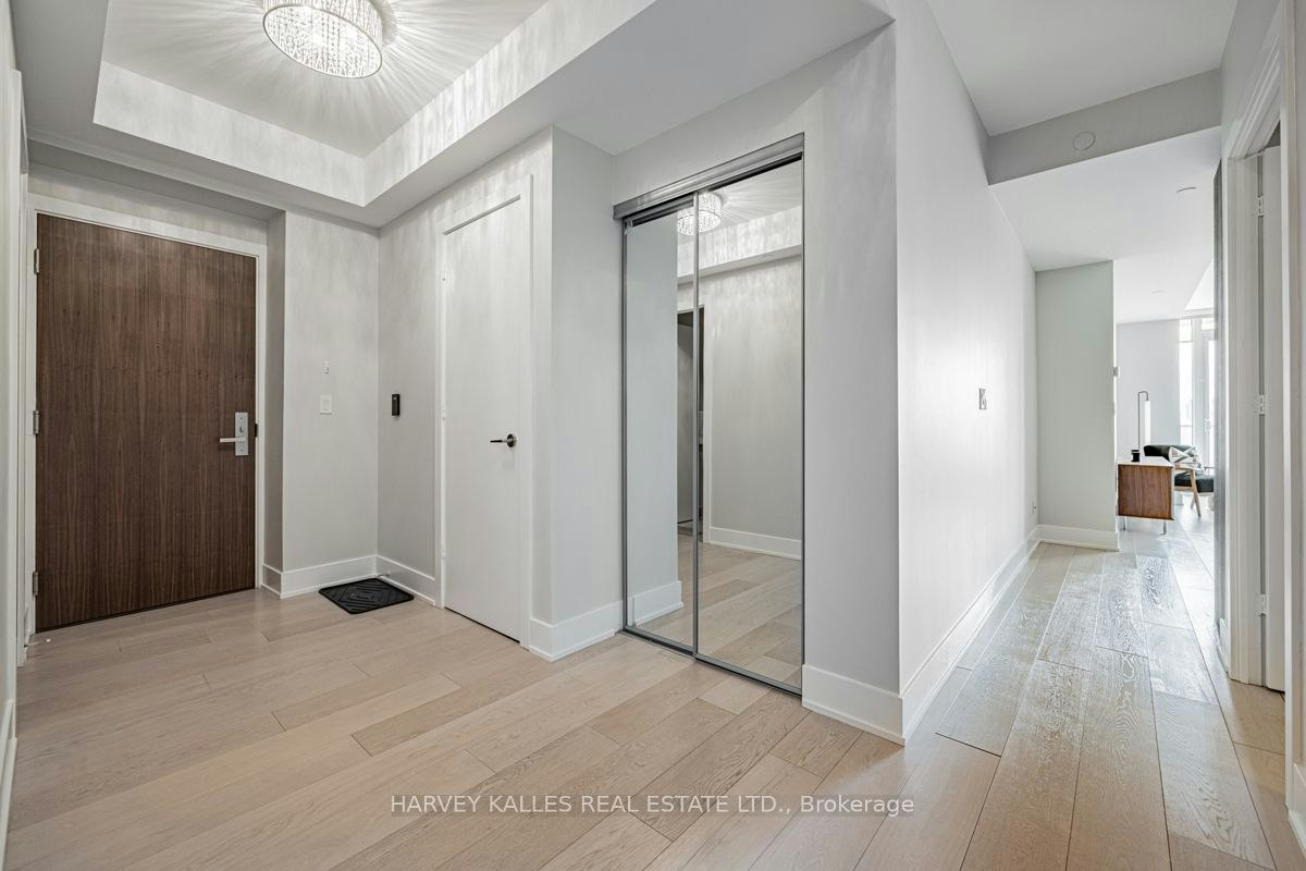 1001-200 Bloor Street W, Toronto, ON, M5S 1T8 - 2