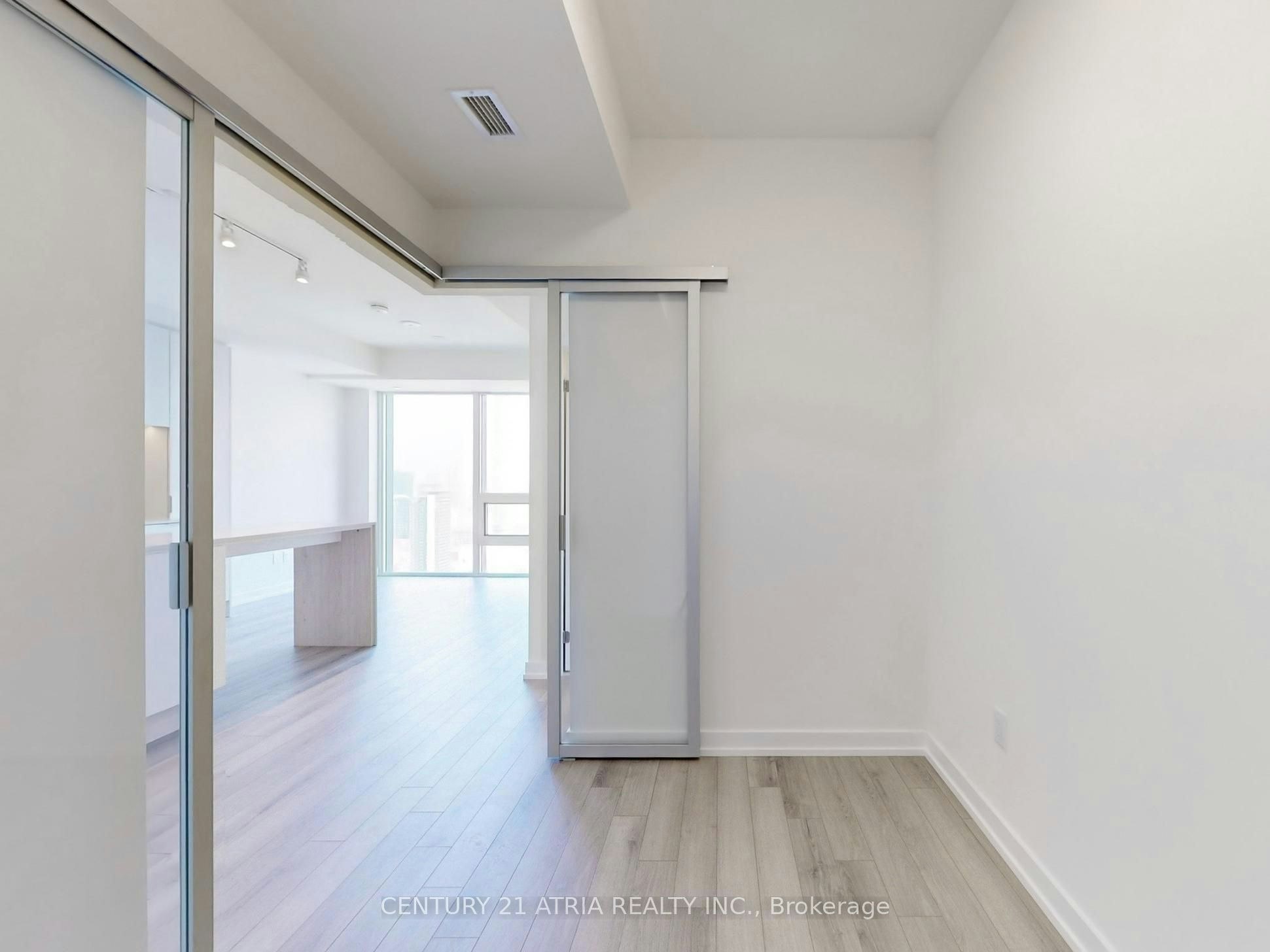 4904-89 Church Street, Toronto, ON, M5C 0B7 - 18