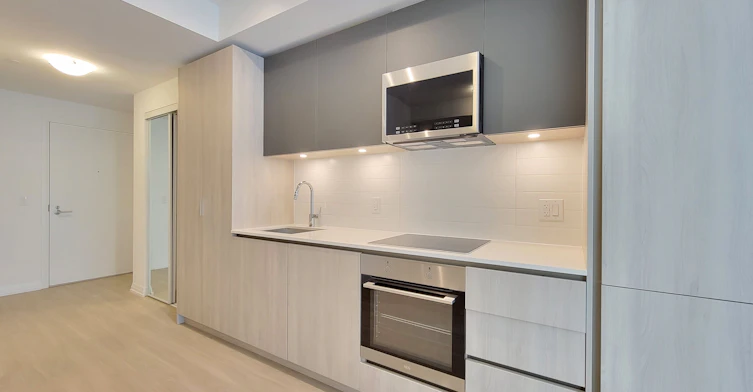 2822-28 Widmer Street, Toronto, ON, M5V 0T2 - 5