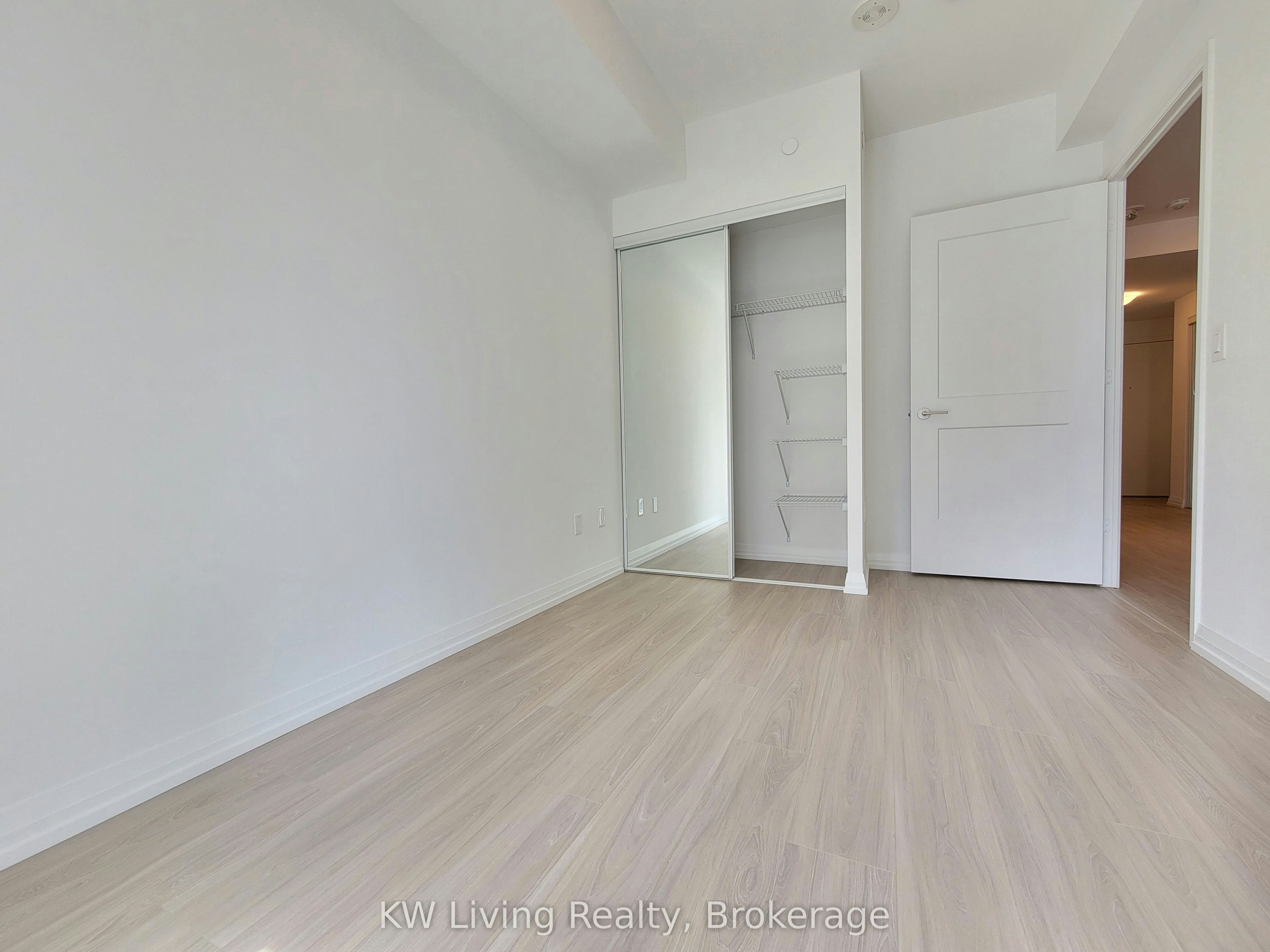 2822-28 Widmer Street, Toronto, ON, M5V 0T2 - 11