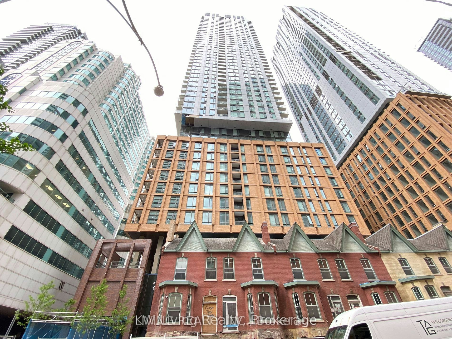 2822-28 Widmer Street, Toronto, ON, M5V 0T2