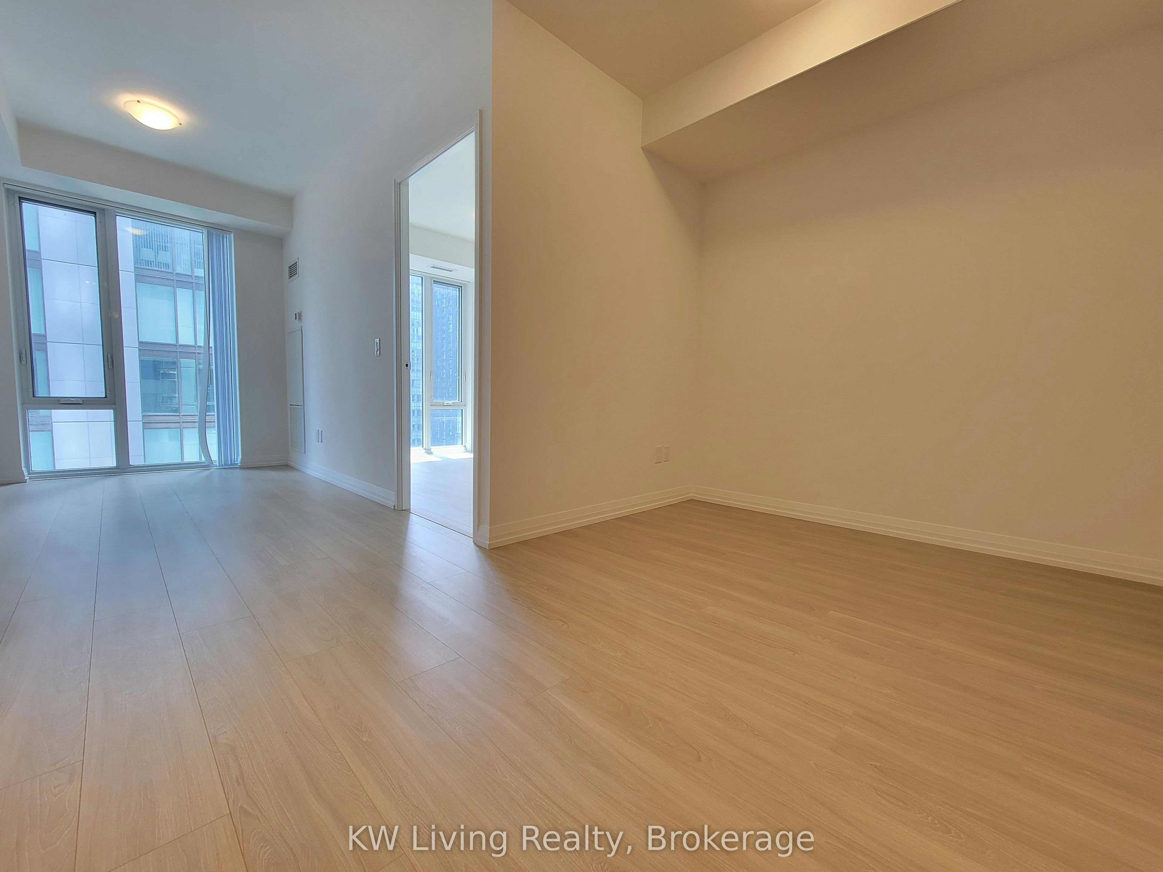 2822-28 Widmer Street, Toronto, ON, M5V 0T2 - 7