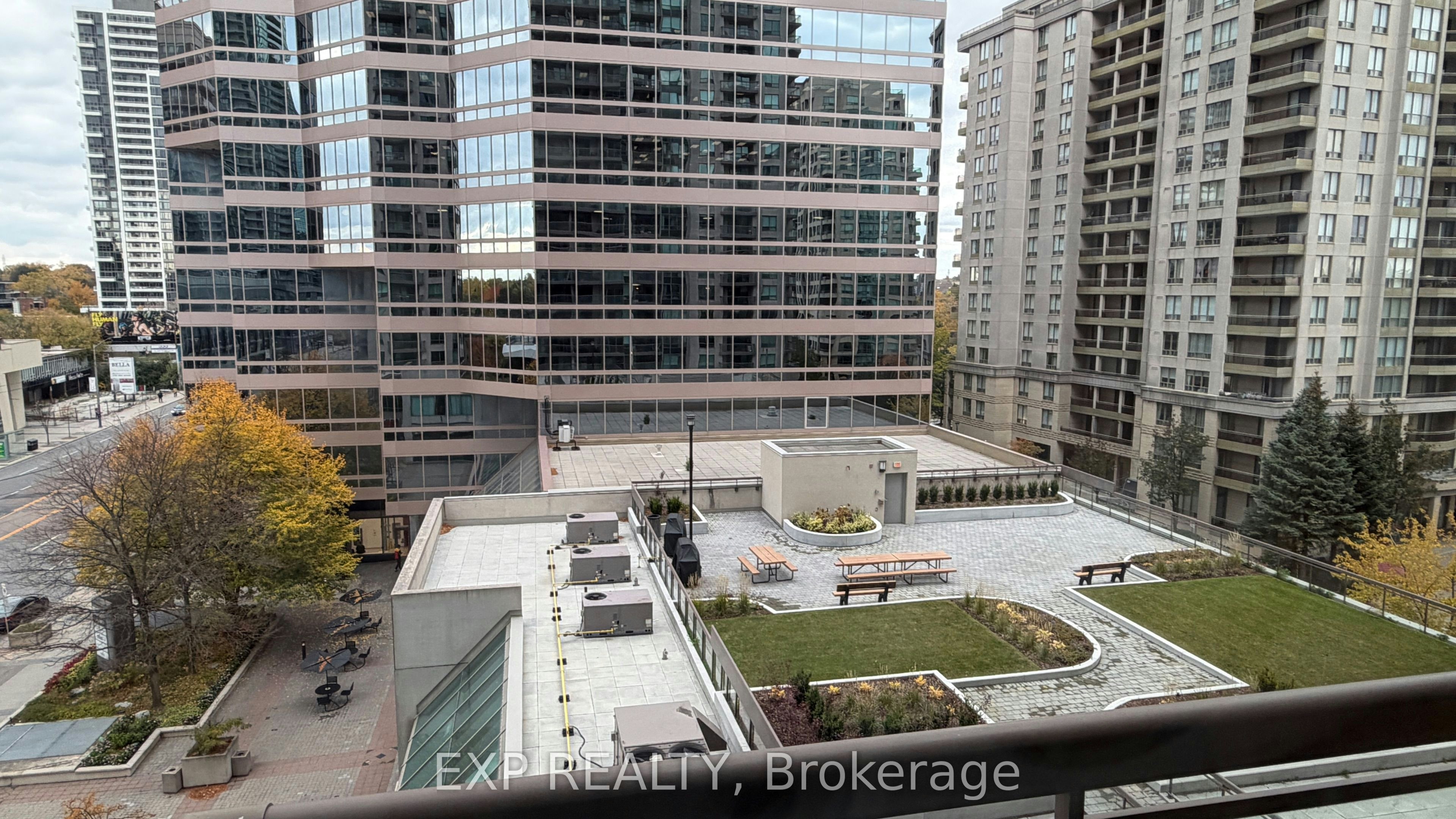 716-18 Parkview Avenue, Toronto, ON, M2N 7H7