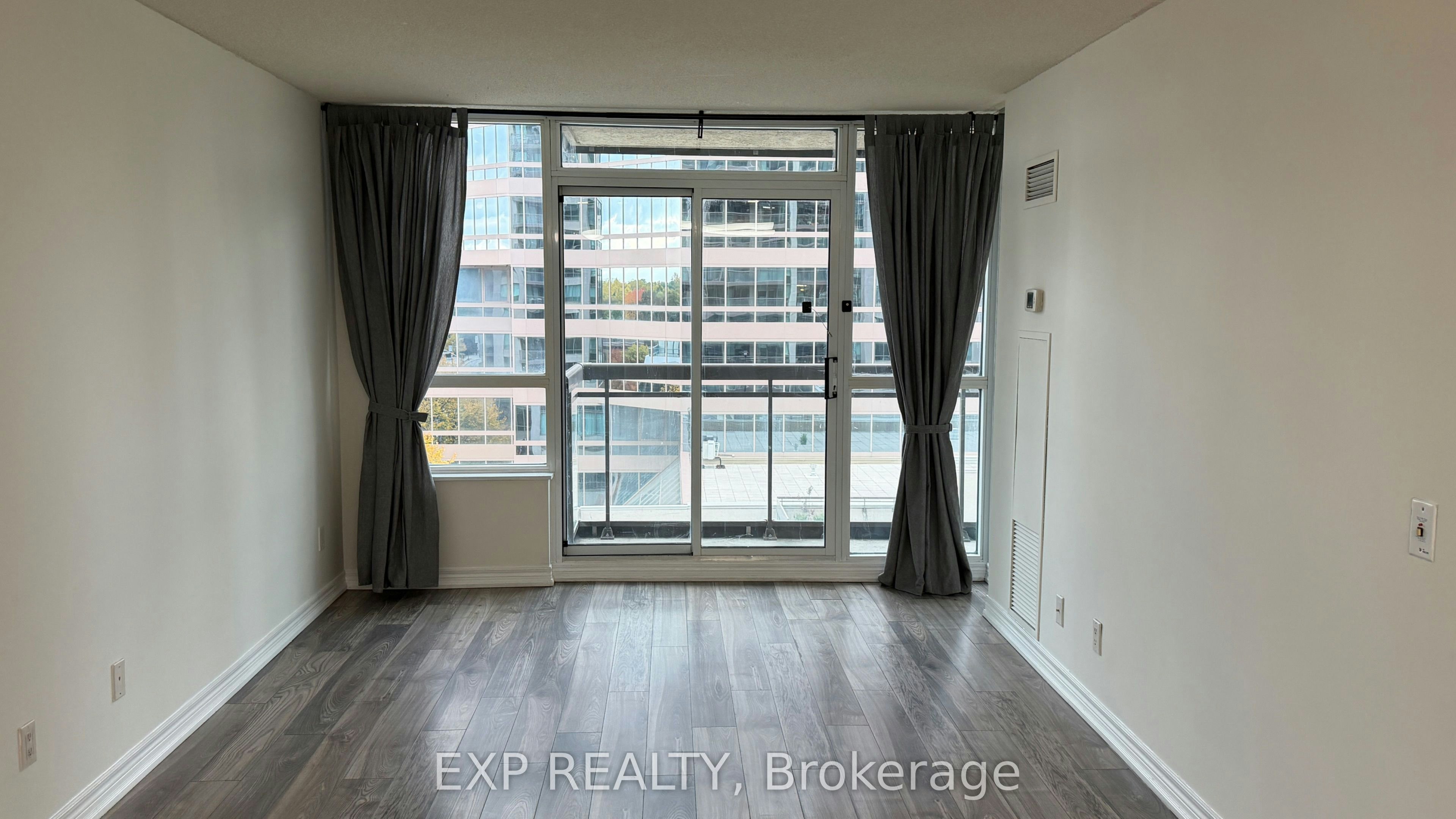 716-18 Parkview Avenue, Toronto, ON, M2N 7H7 - 5