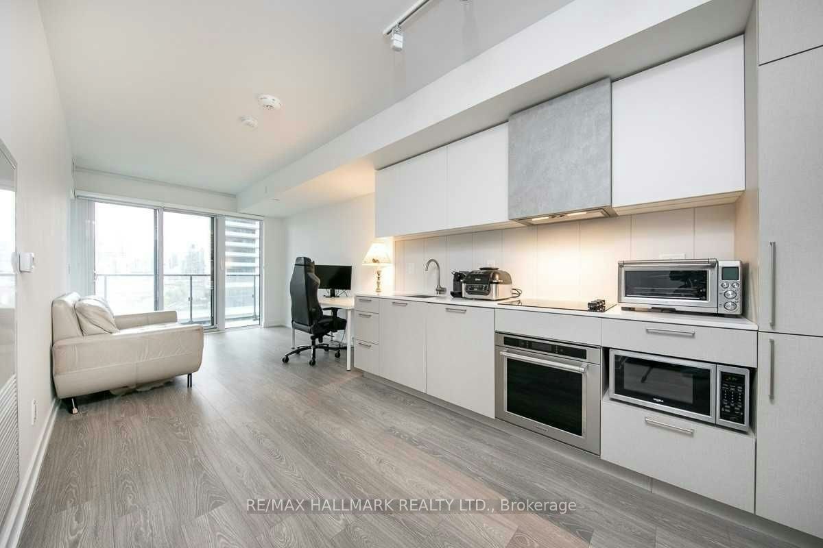 820-19 Western Battery Road, Toronto, ON, M6K 0E3 - 9