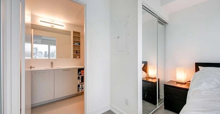 820-19 Western Battery Road, Toronto, ON, M6K 0E3 - 16