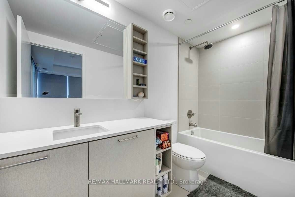 820-19 Western Battery Road, Toronto, ON, M6K 0E3 - 19