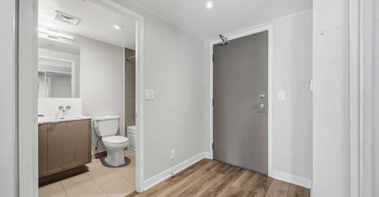 1410-88 Harbour Street, Toronto, ON, M5J 1B7 - 4