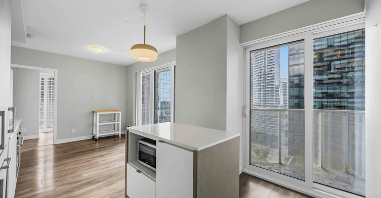 1410-88 Harbour Street, Toronto, ON, M5J 1B7 - 8