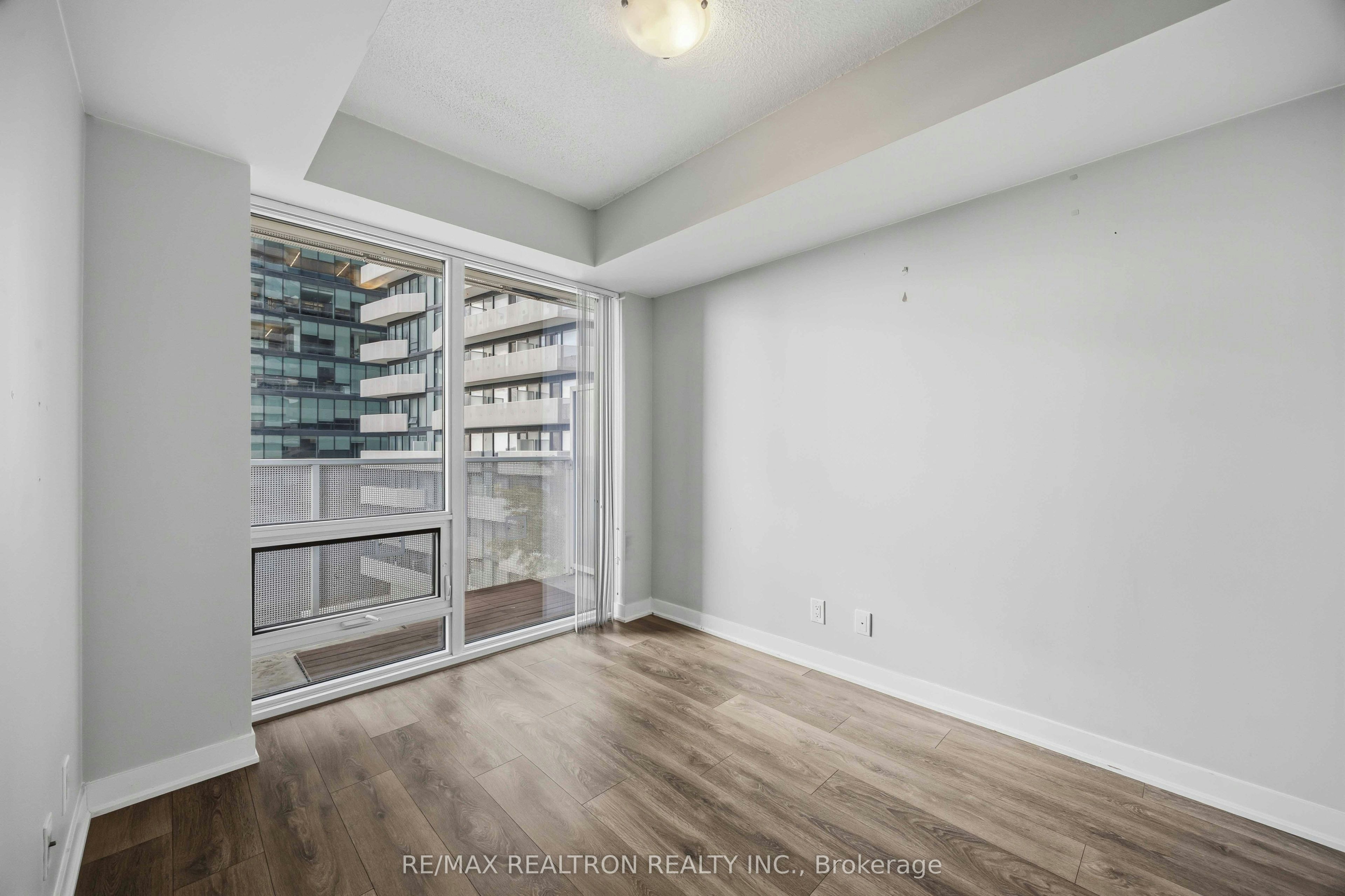 1410-88 Harbour Street, Toronto, ON, M5J 1B7 - 14