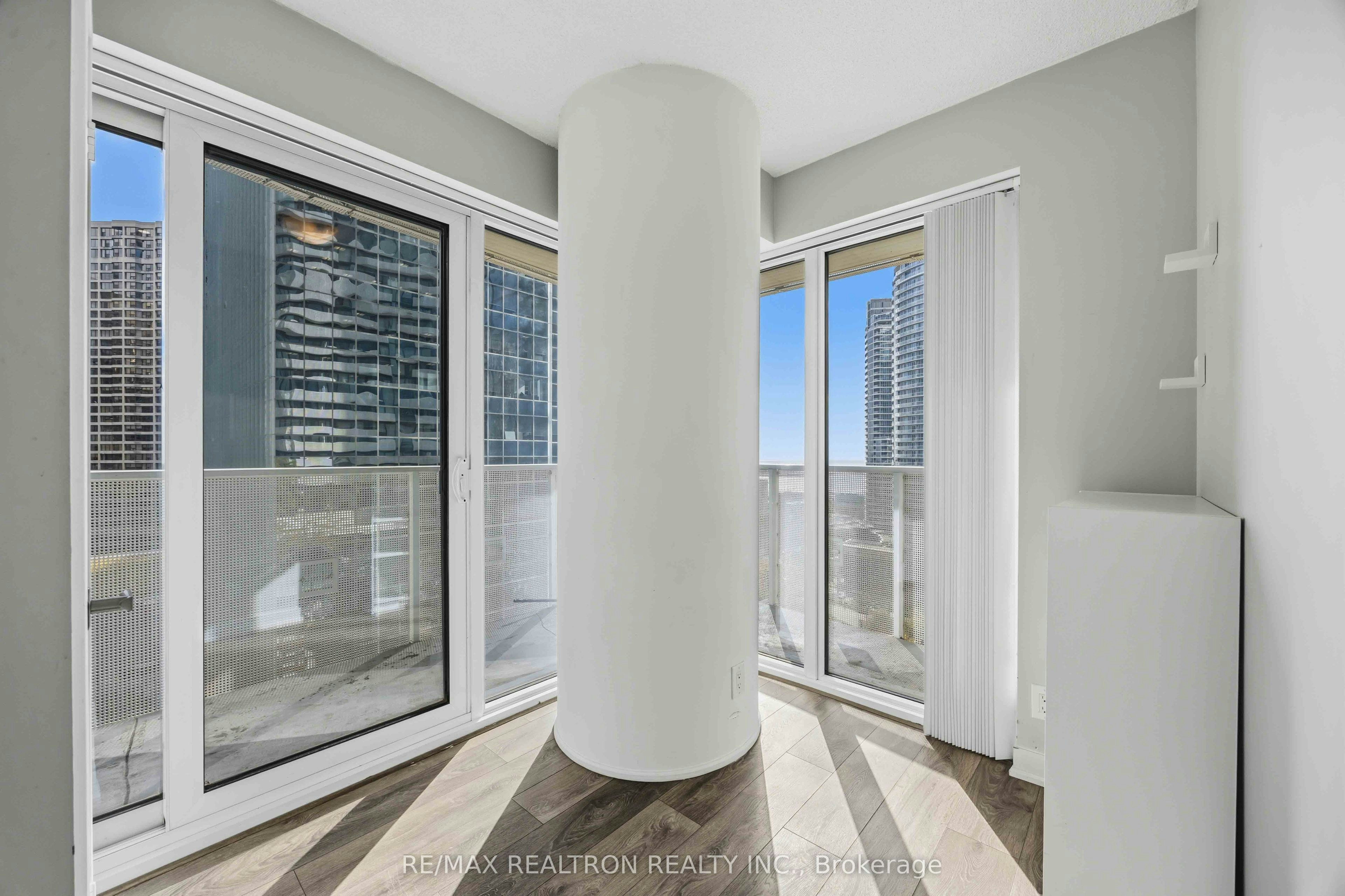 1410-88 Harbour Street, Toronto, ON, M5J 1B7 - 17
