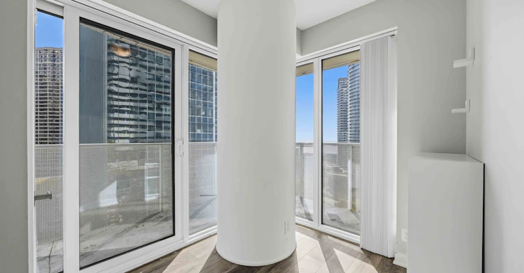 1410-88 Harbour Street, Toronto, ON, M5J 1B7 - 17