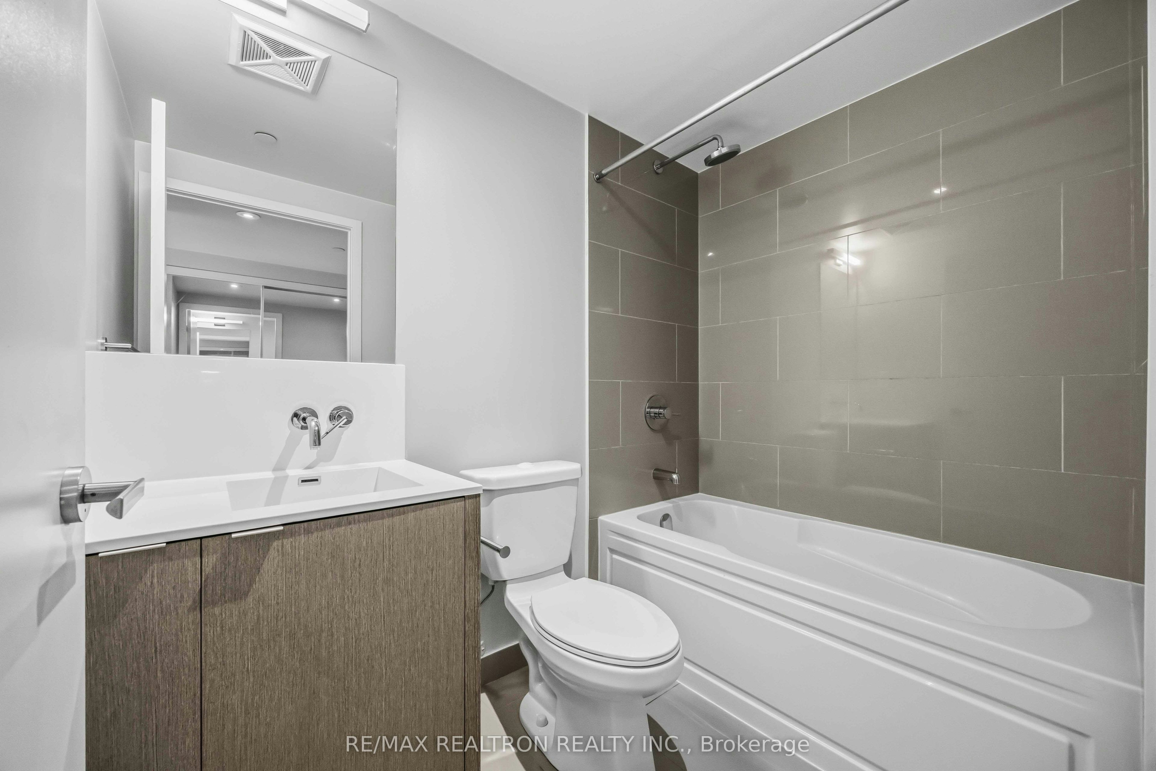 1410-88 Harbour Street, Toronto, ON, M5J 1B7 - 18