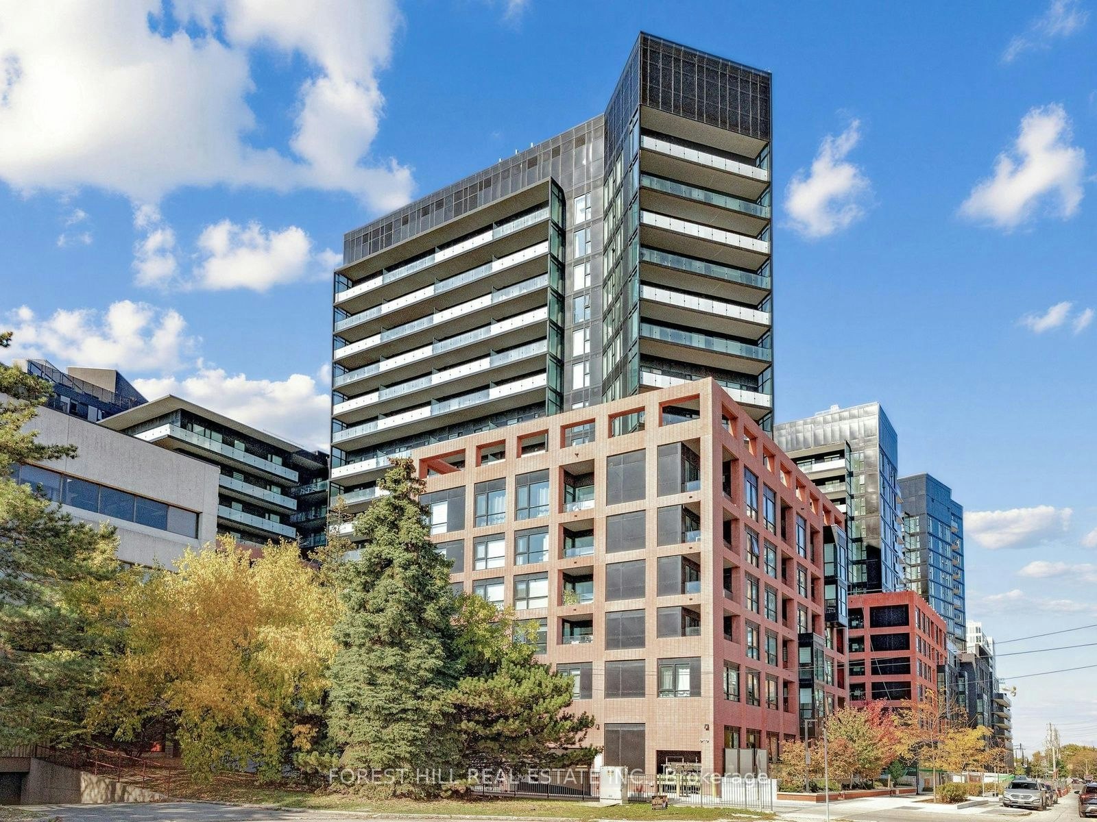 407-8 Tippett Road, Toronto, ON, M3H 0E7 - 2