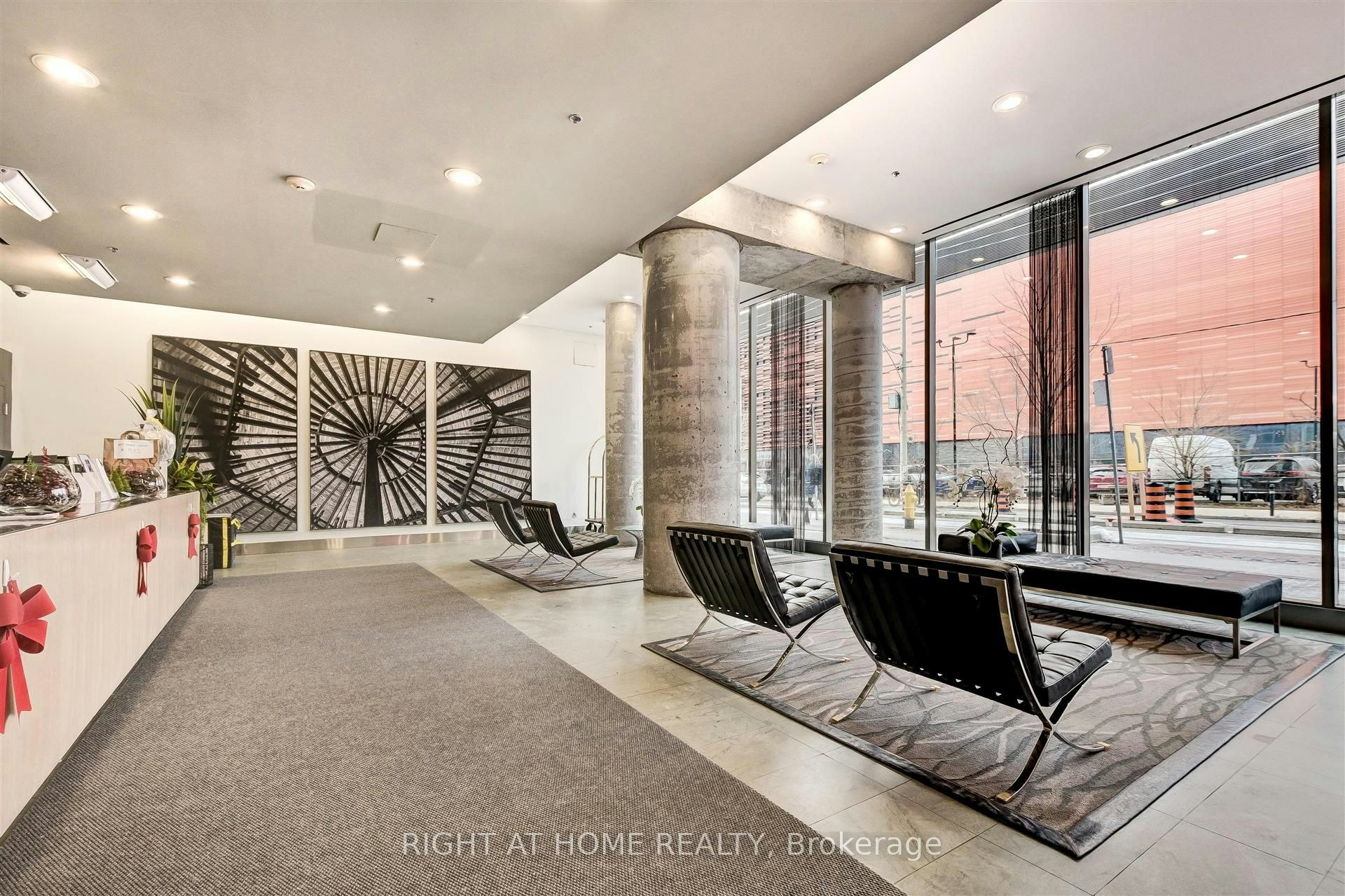 1709-33 Mill Street, Toronto, ON, M5A 3R3 - 4