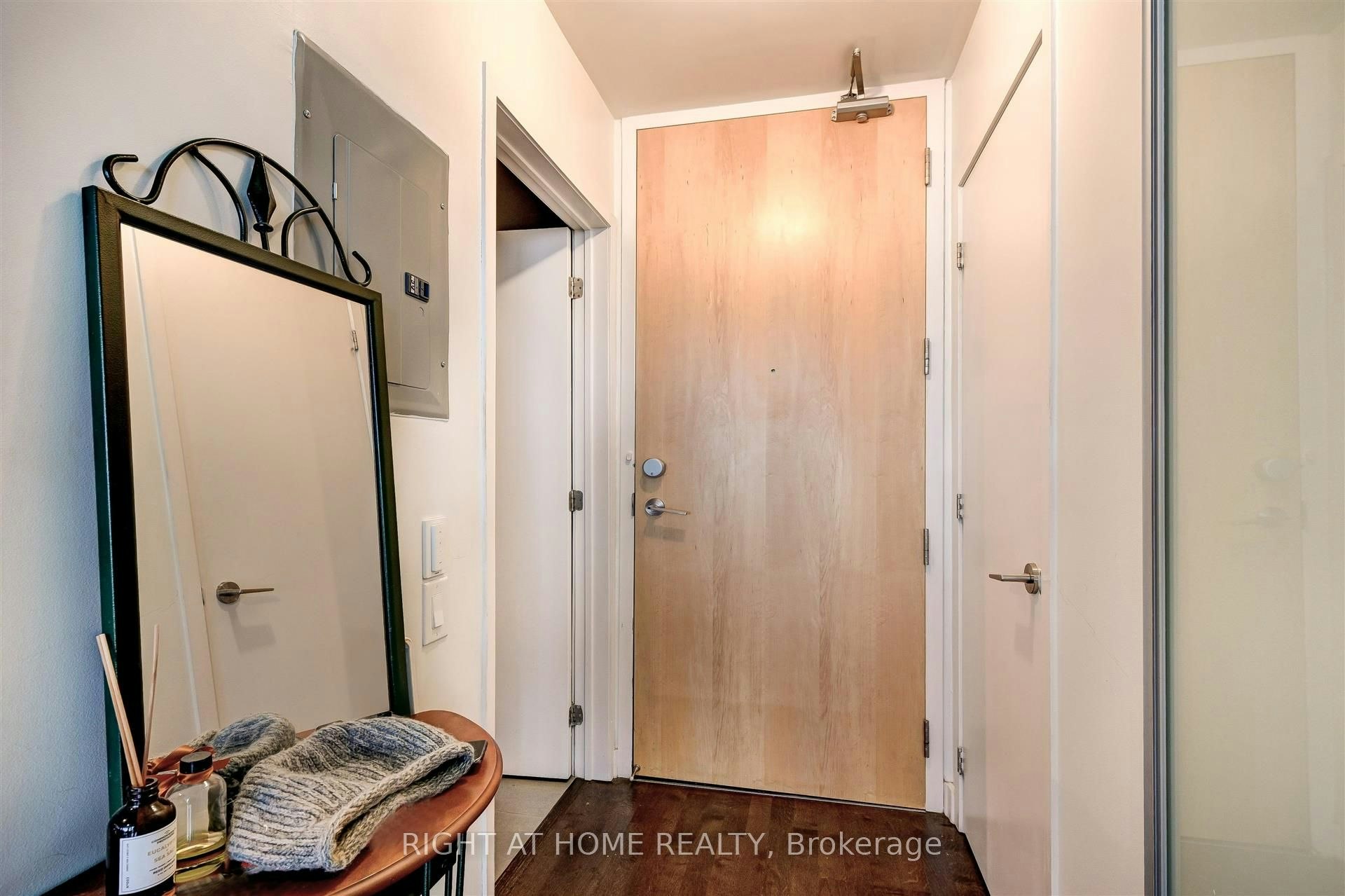 1709-33 Mill Street, Toronto, ON, M5A 3R3 - 5