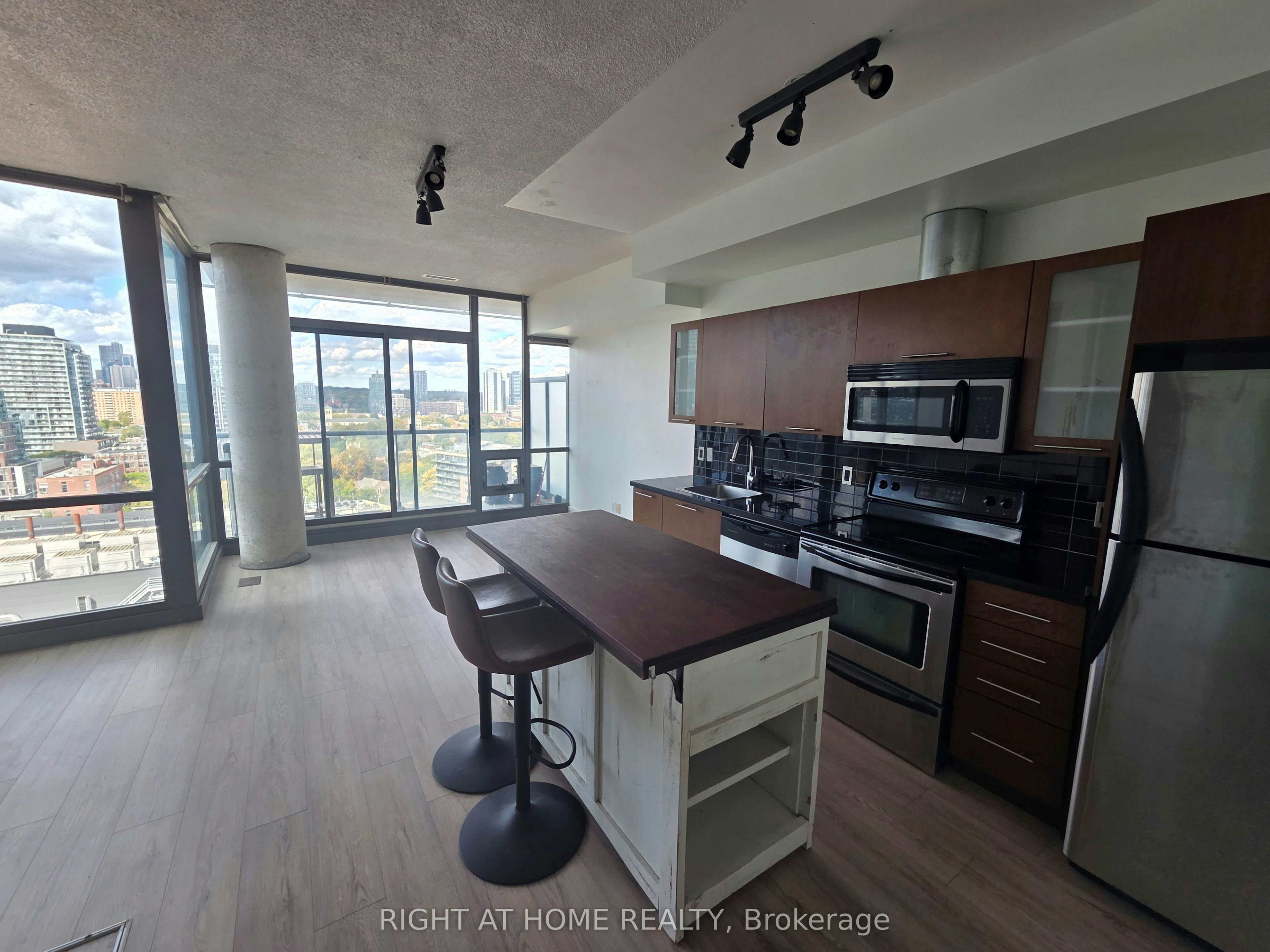 1709-33 Mill Street, Toronto, ON, M5A 3R3 - 15