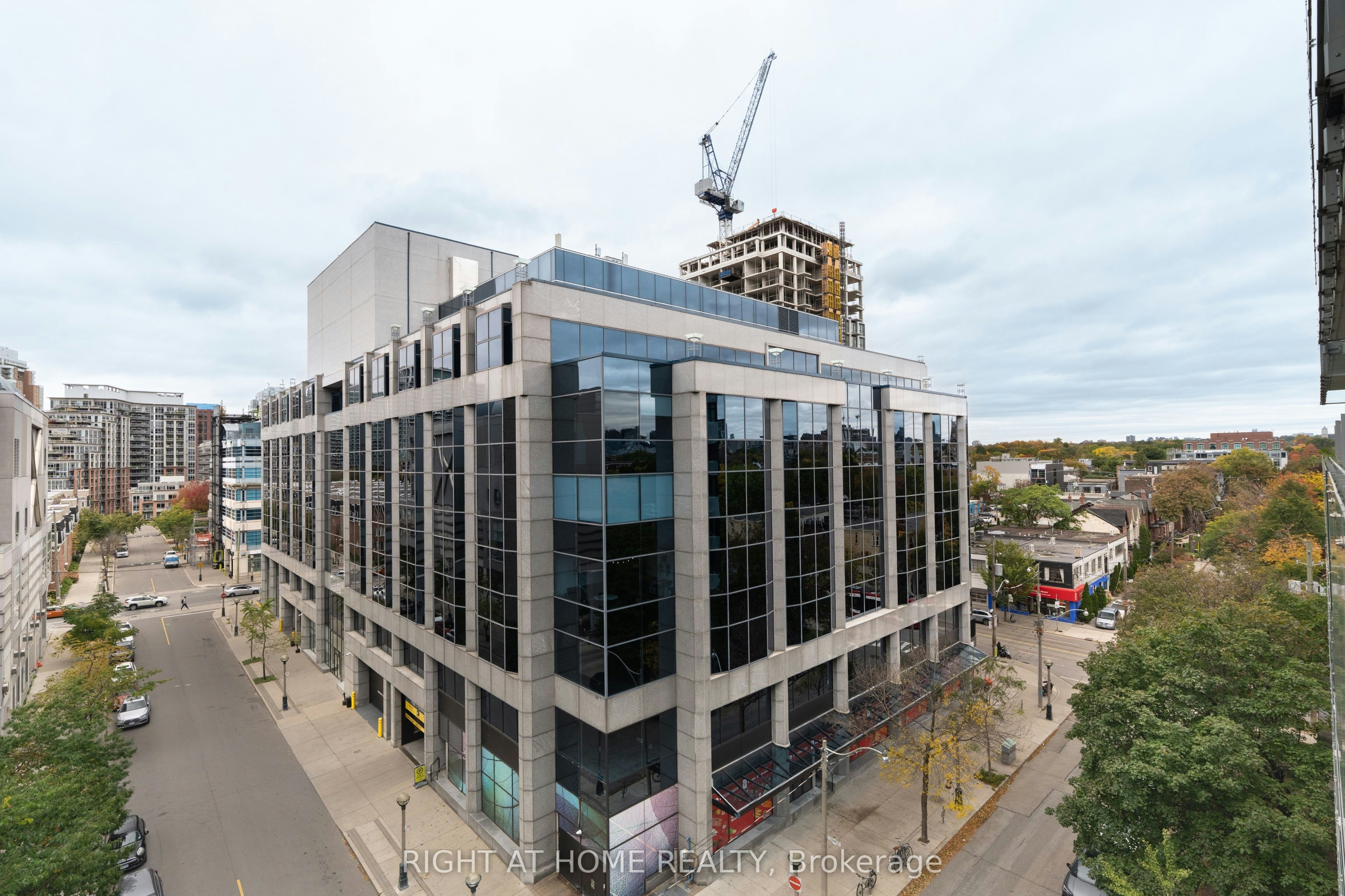 704-25 Stafford Street, Toronto, ON, M5V 0G3 - 25
