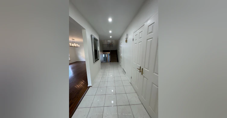 3 Tokay Court, Toronto, ON, M3H 3V2 - 2