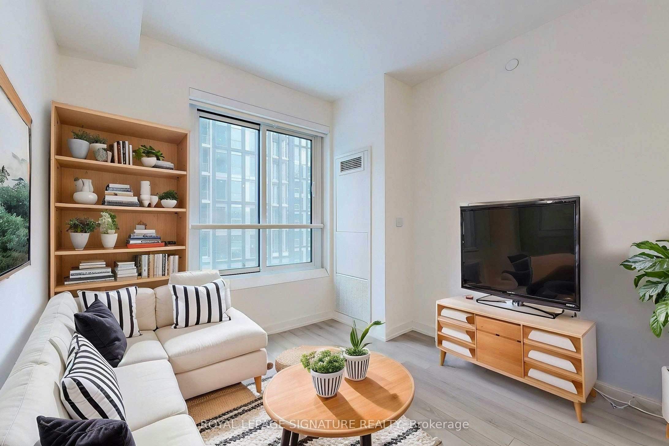 901-89 Church Street, Toronto, ON, M5C 2G3 - 4
