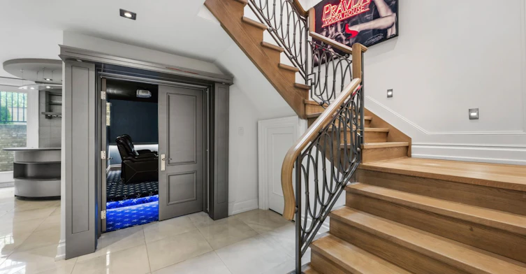 523 Vesta Drive, Toronto, ON, M5P 3A9 - 36