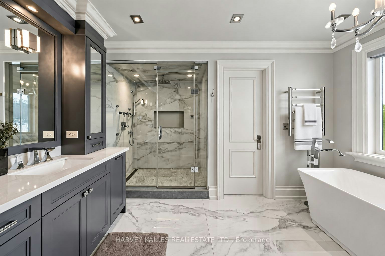 523 Vesta Drive, Toronto, ON, M5P 3A9 - 23