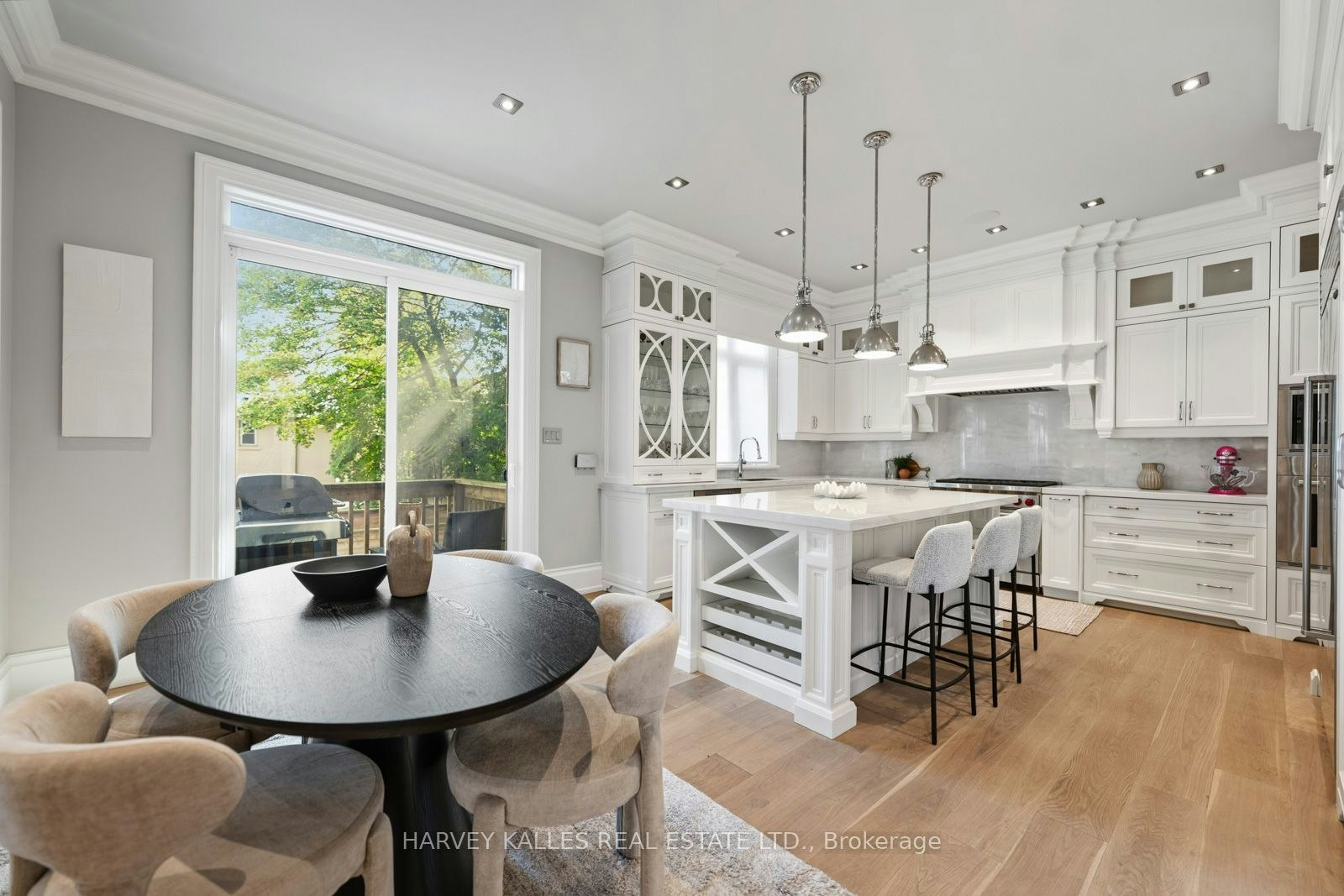 523 Vesta Drive, Toronto, ON, M5P 3A9 - 8