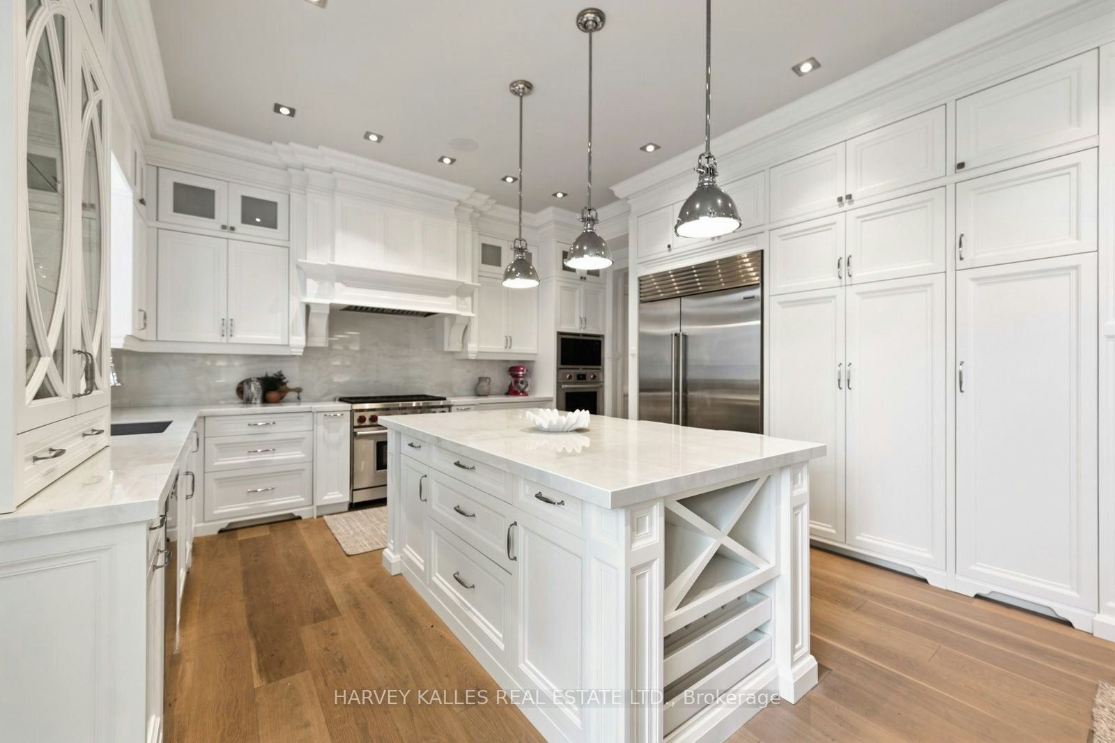 523 Vesta Drive, Toronto, ON, M5P 3A9 - 10