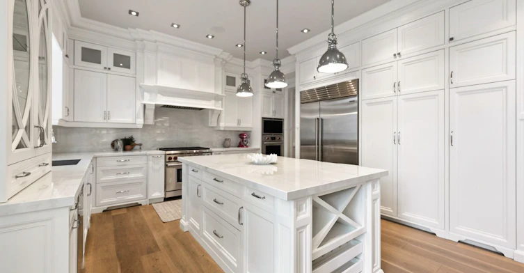 523 Vesta Drive, Toronto, ON, M5P 3A9 - 10