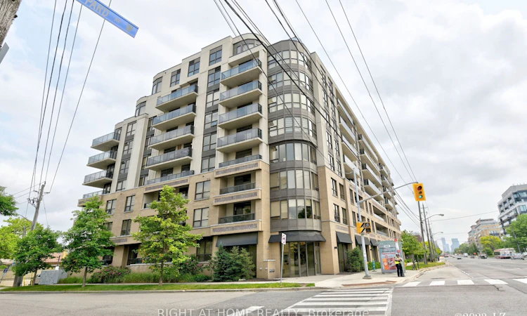 312-760 Sheppard Avenue W