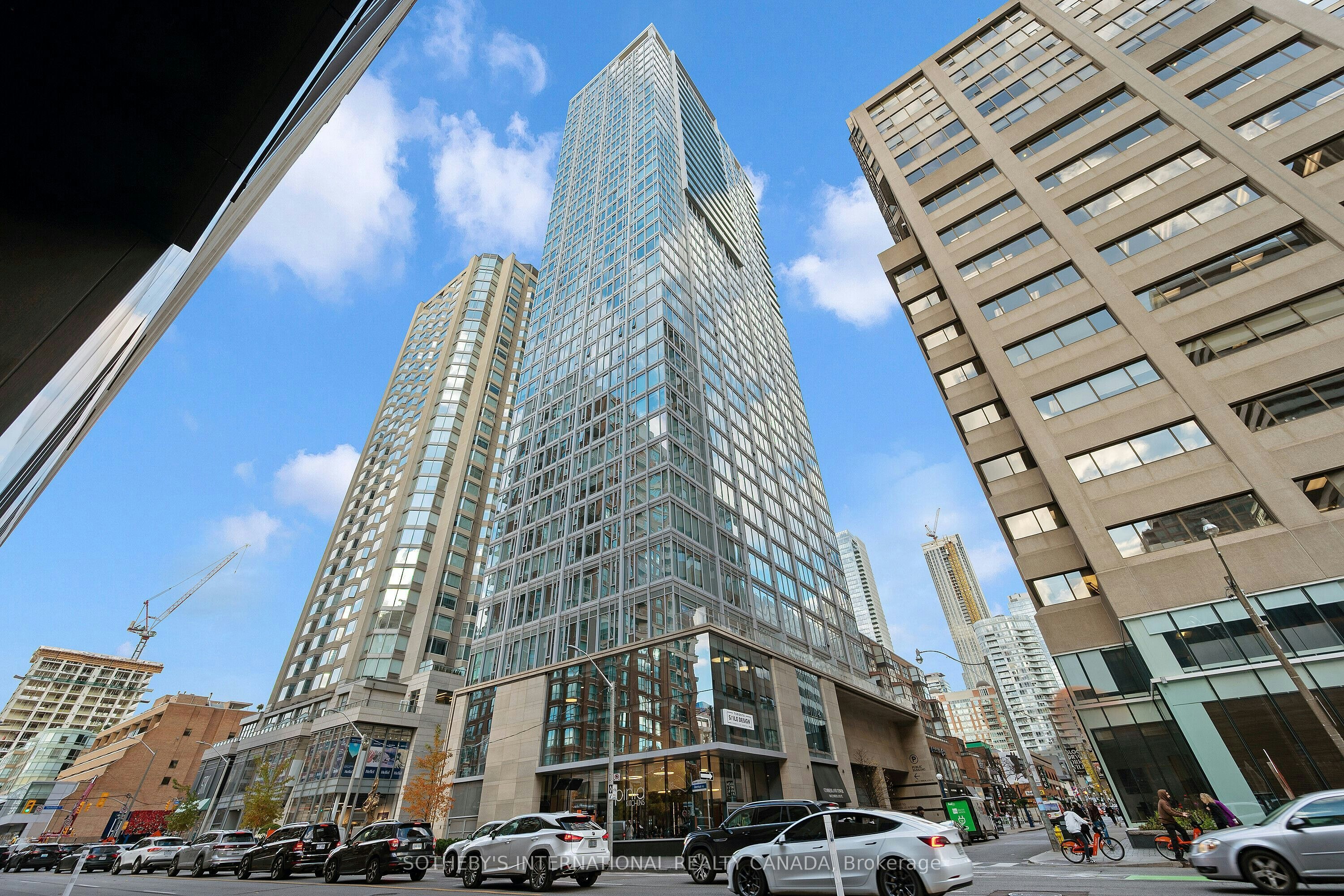 3005-200 Cumberland Street, Toronto, ON, M5R 1A2