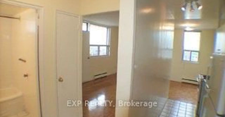 505-10 Huntley Street, Toronto, ON, M4Y 2K7 - 7