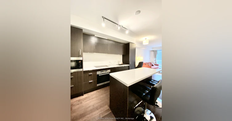 710-21 Widmer Street, Toronto, ON, M5V 0B8 - 12