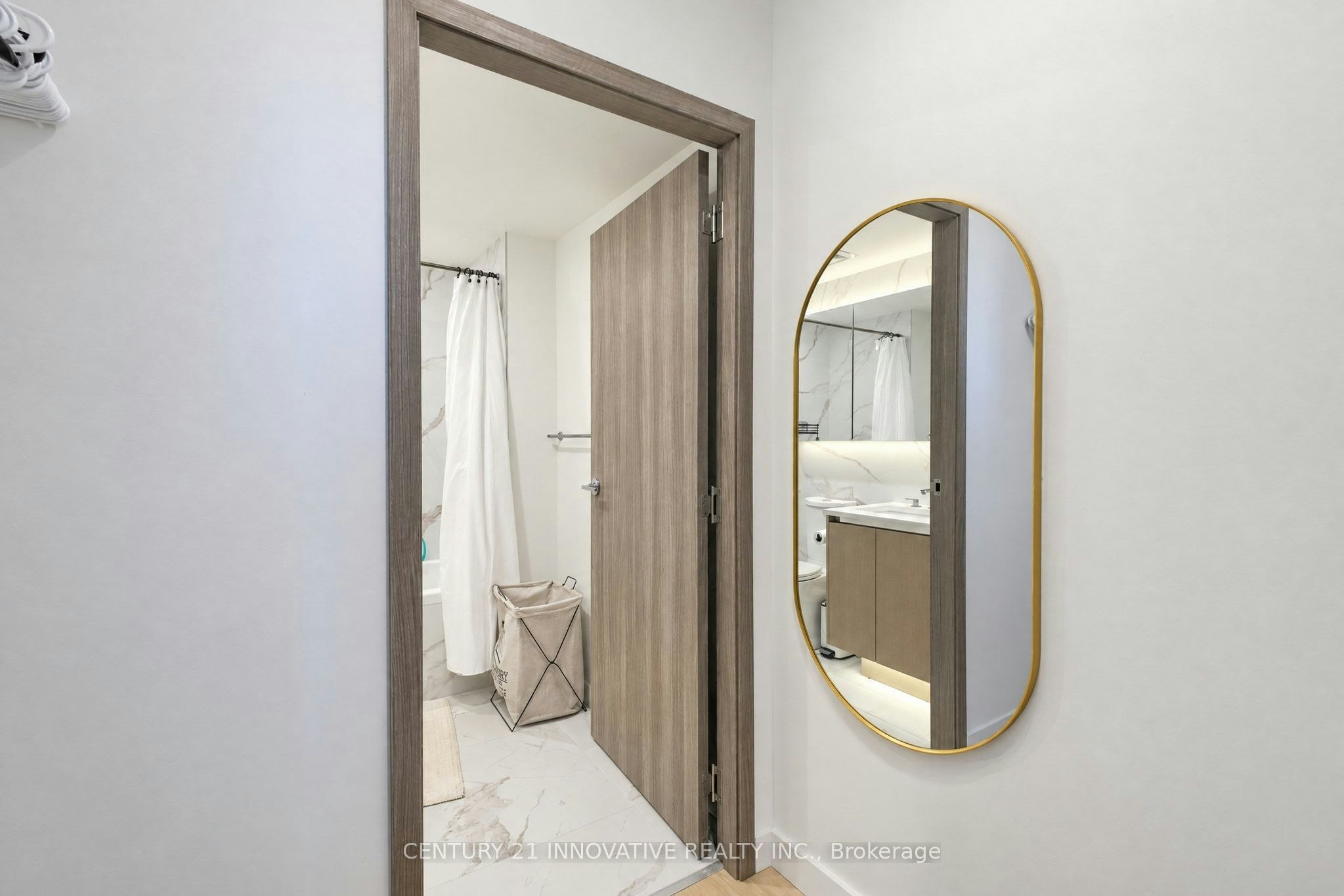 5702-1 Concord Cityplace Way, Toronto, ON, M5V 0X3 - 29