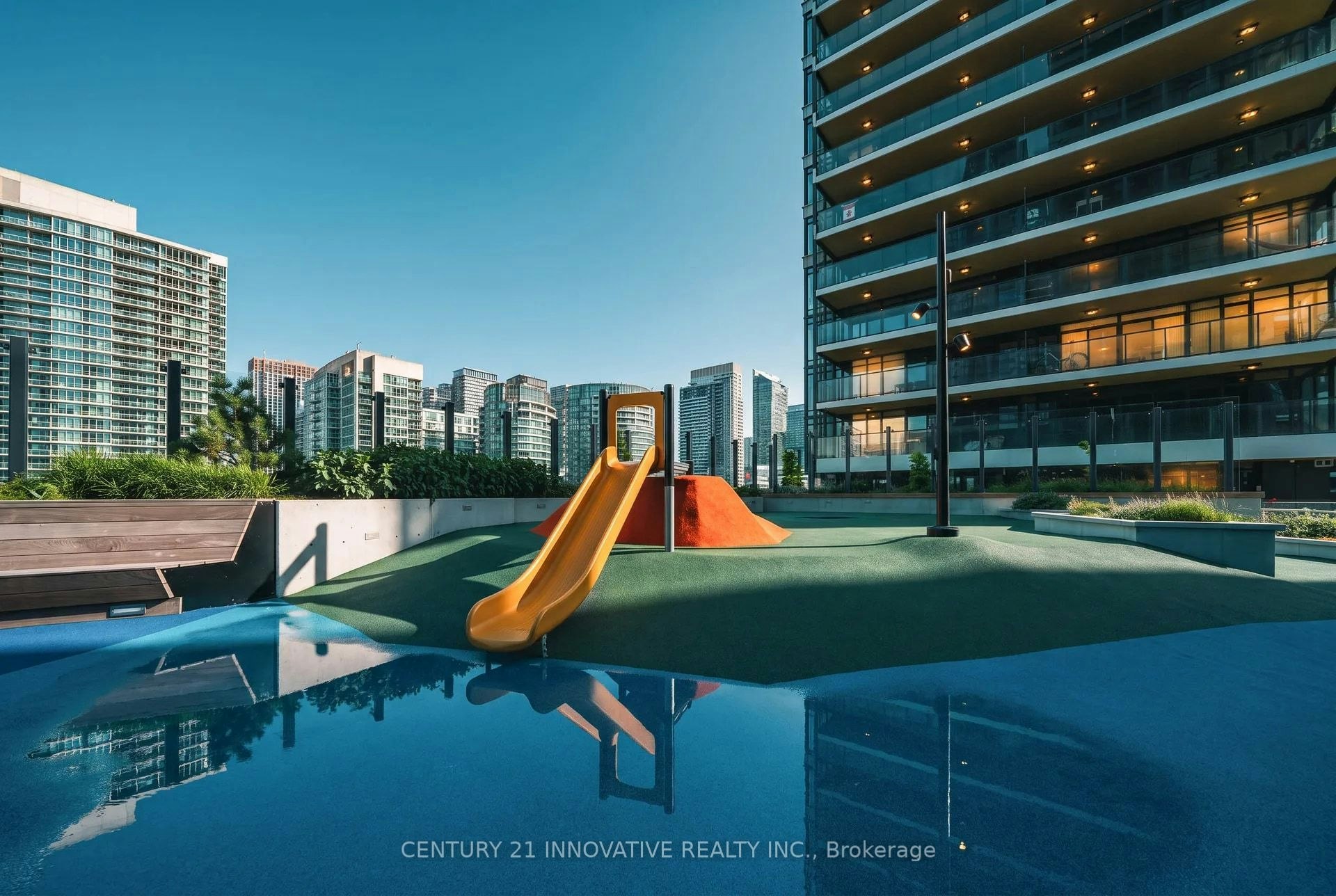 5702-1 Concord Cityplace Way, Toronto, ON, M5V 0X3 - 46