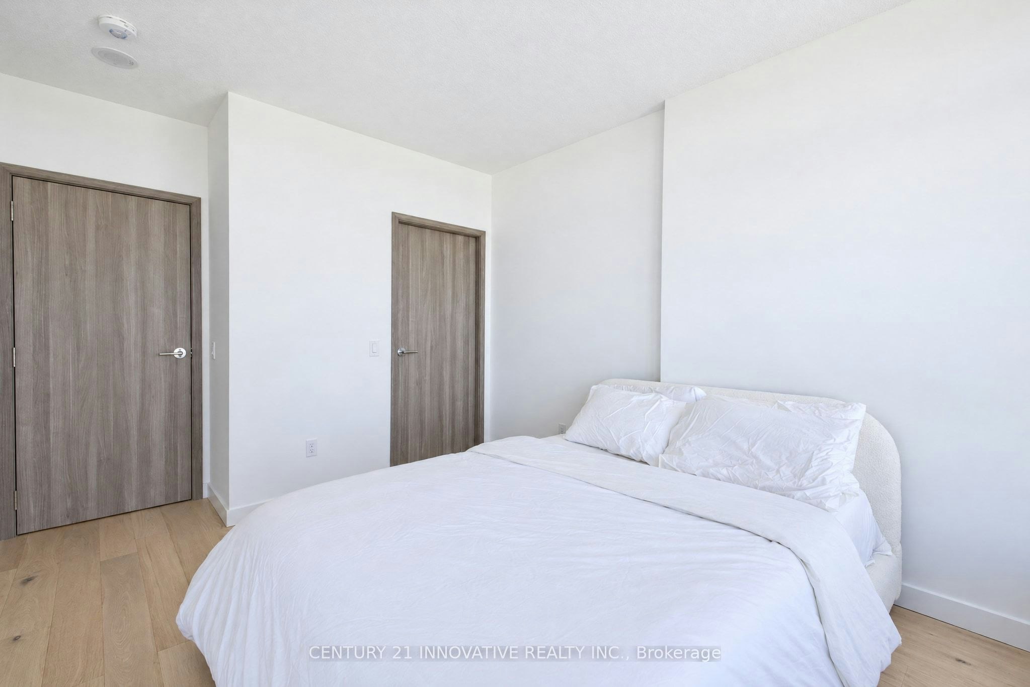 5702-1 Concord Cityplace Way, Toronto, ON, M5V 0X3 - 19