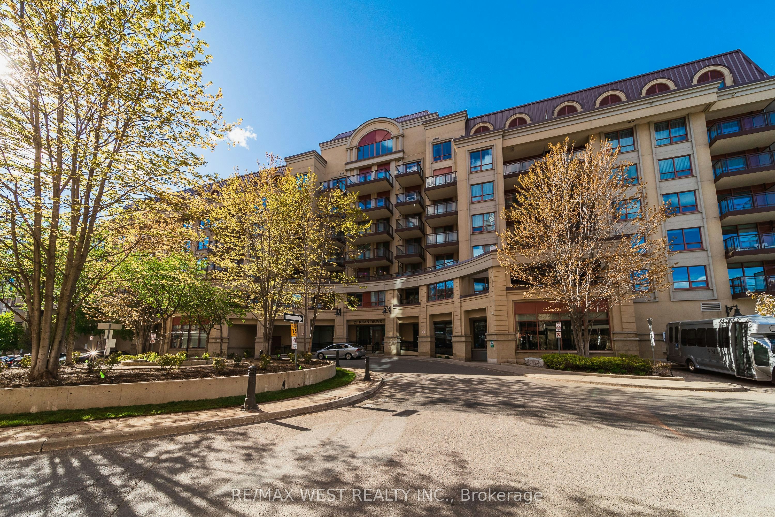 524-27 Rean Drive, Toronto, ON, M2K 0A6
