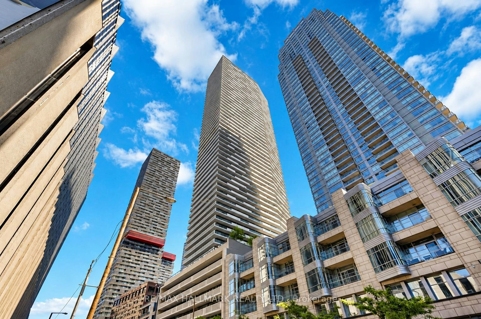 4009-2221 Yonge Street, Toronto, ON, M4S 0B8 - 2