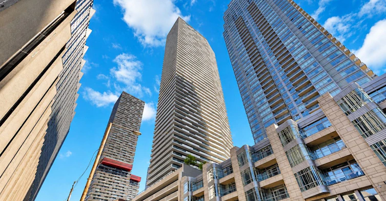 4009-2221 Yonge Street, Toronto, ON, M4S 0B8 - 2