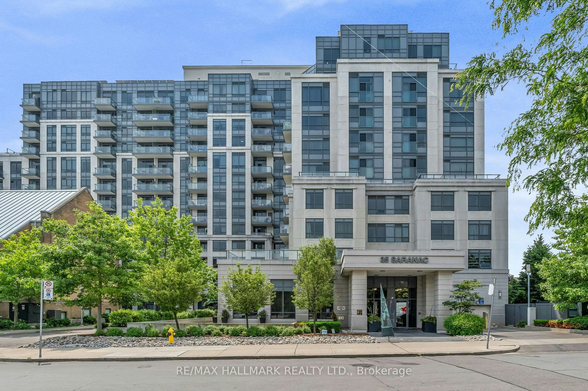 907-35 Saranac Boulevard, Toronto, ON, M6A 2G5 - 2