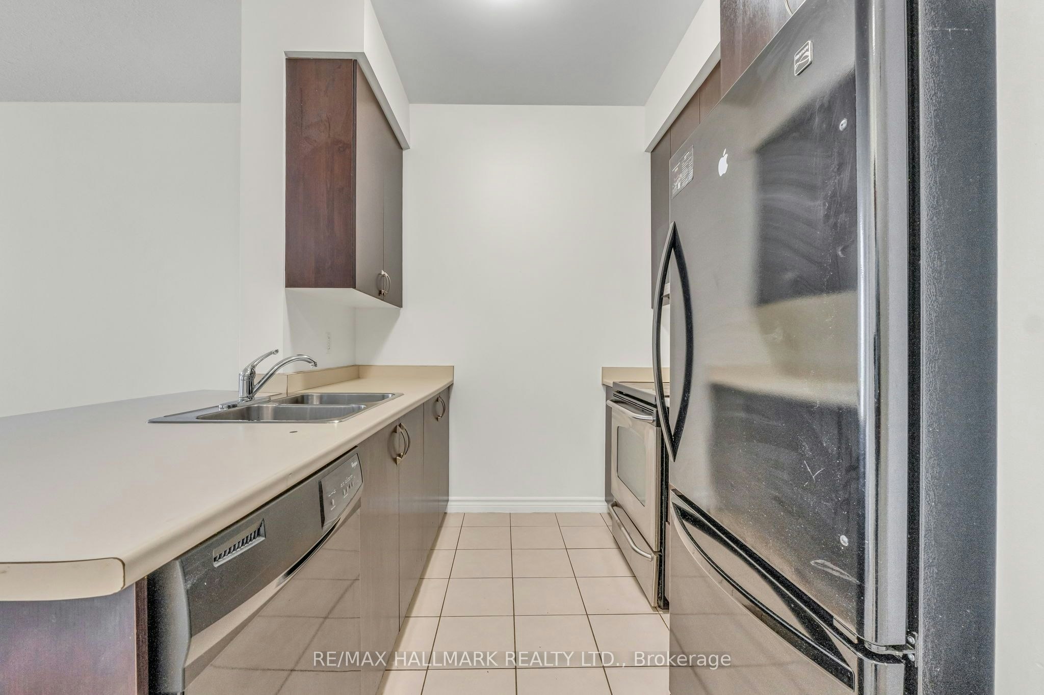 907-35 Saranac Boulevard, Toronto, ON, M6A 2G5 - 4