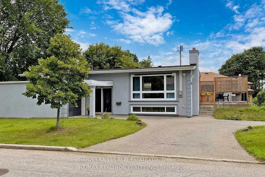 Lower-142 Combe Avenue, Toronto, ON, M3H 4K1