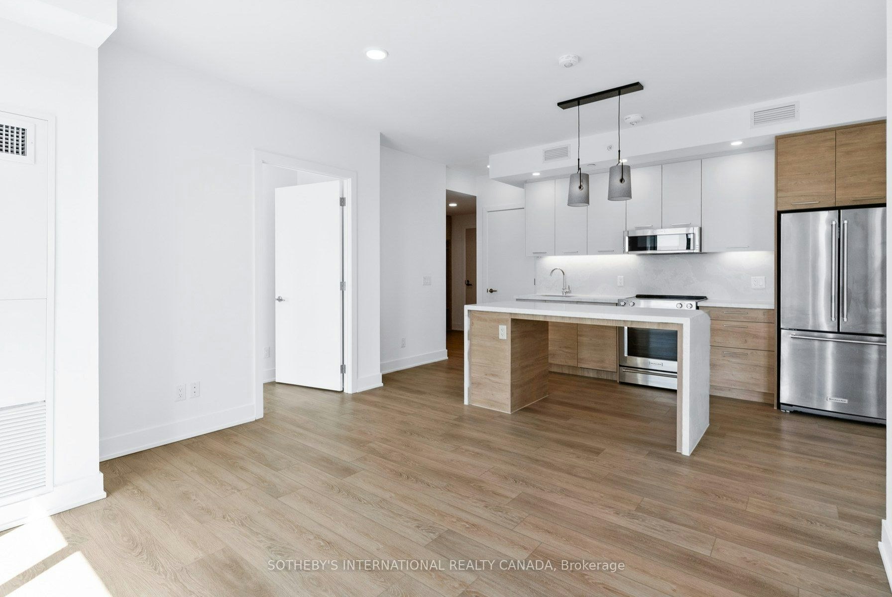1109-200 Redpath Avenue, Toronto, ON, M4P 0E6 - 11