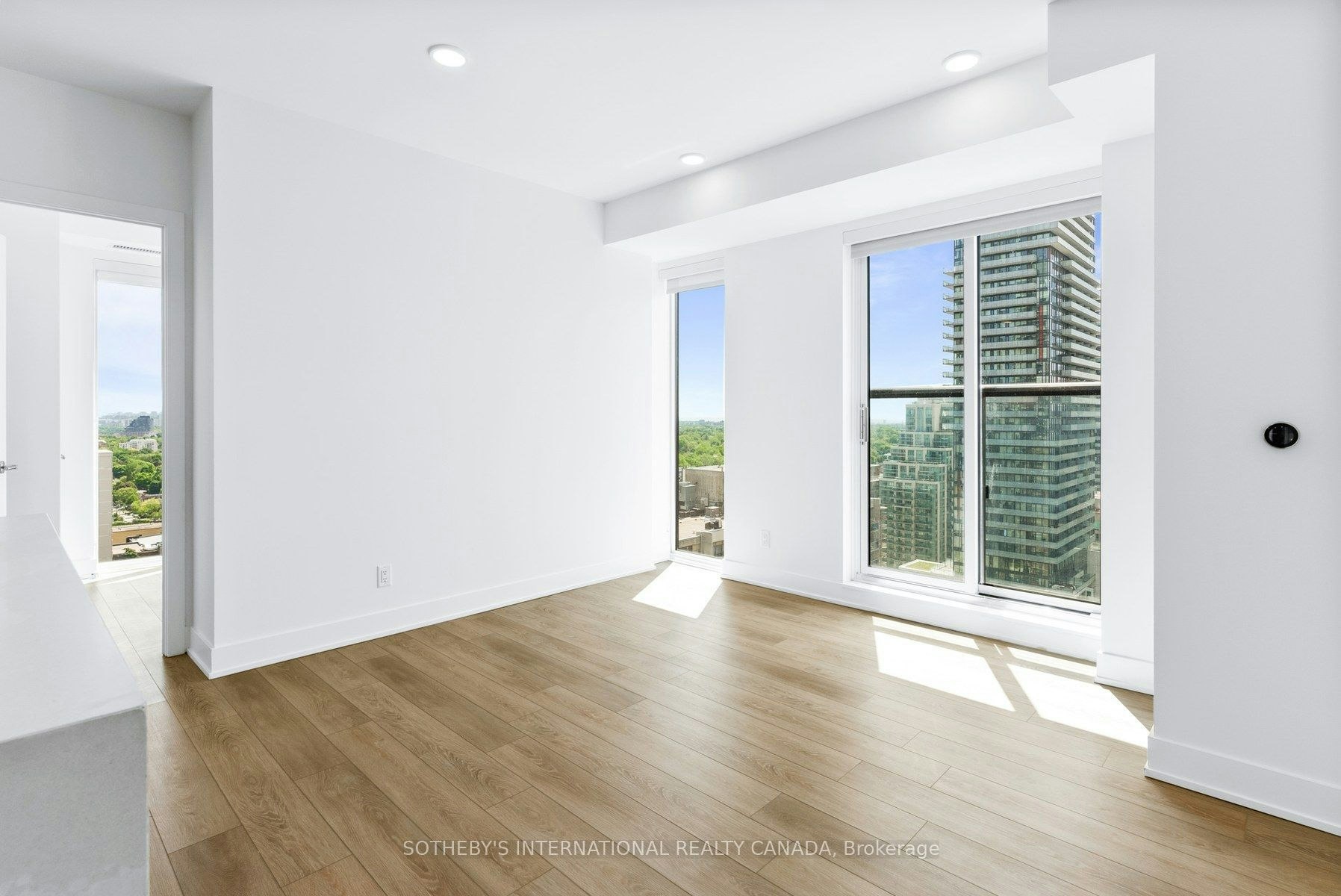 1109-200 Redpath Avenue, Toronto, ON, M4P 0E6 - 5