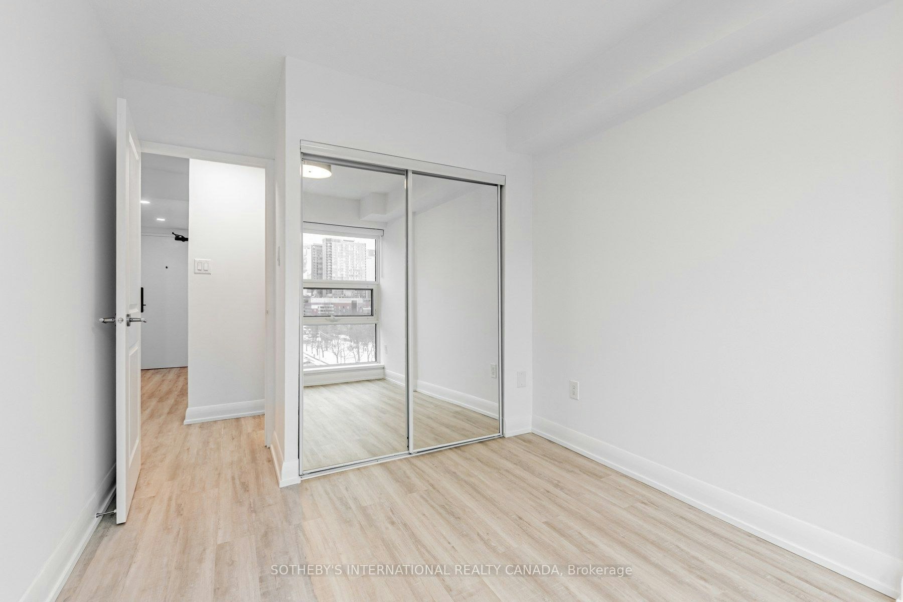 S1015-191 Sherbourne Street, Toronto, ON, M5A 3X1 - 9