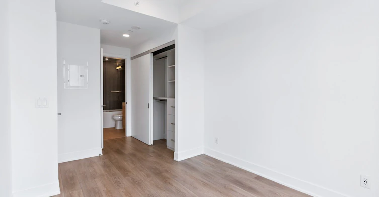 303-200 Redpath Avenue, Toronto, ON, M4P 0E6 - 11