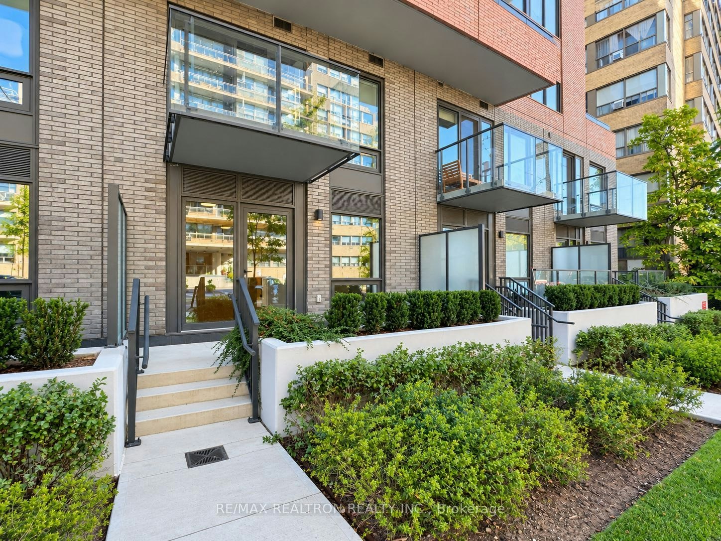103-2525 Bathurst Street, Toronto, ON, M6B 2Y9 - 12